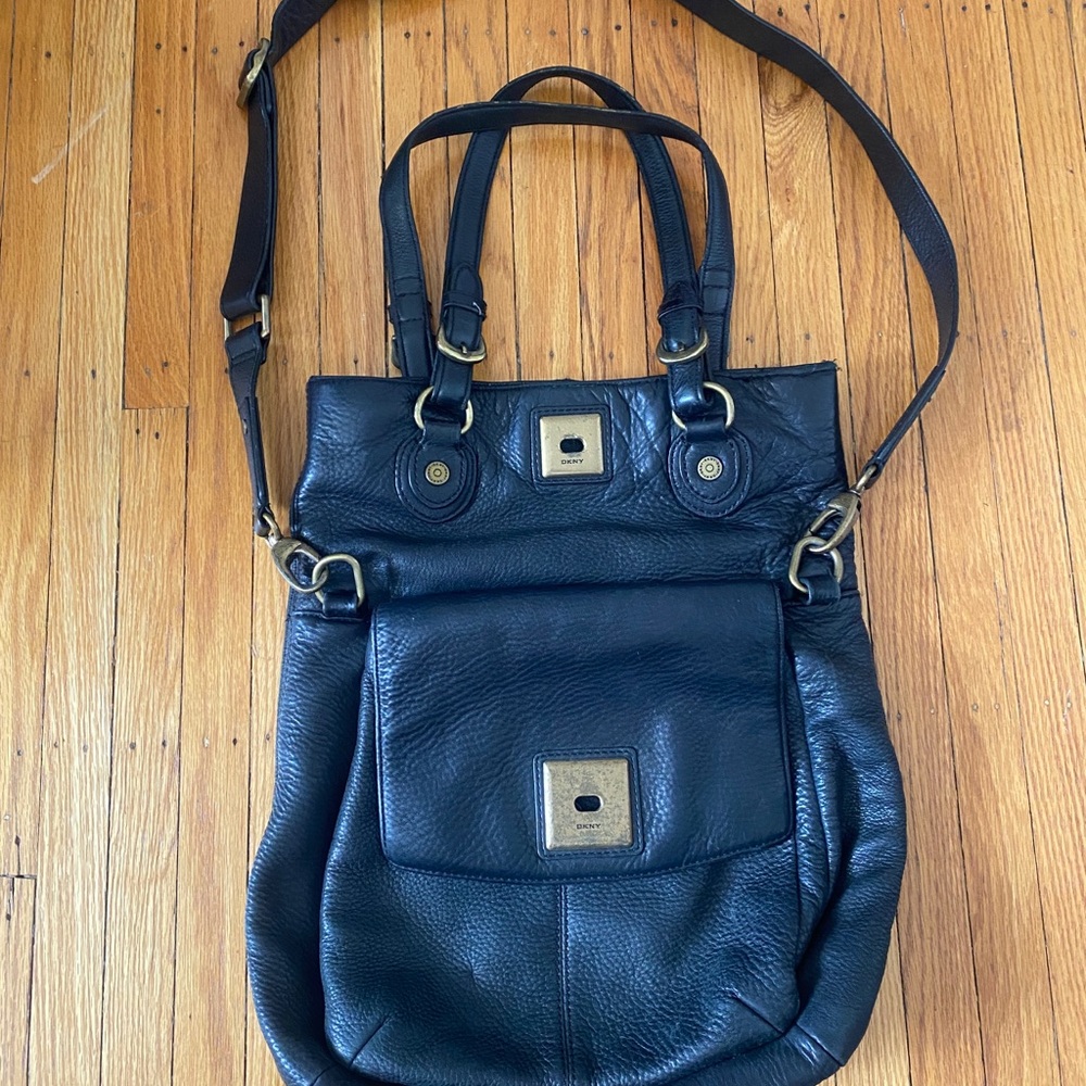 Black Leather Shoulder Bag DKNY